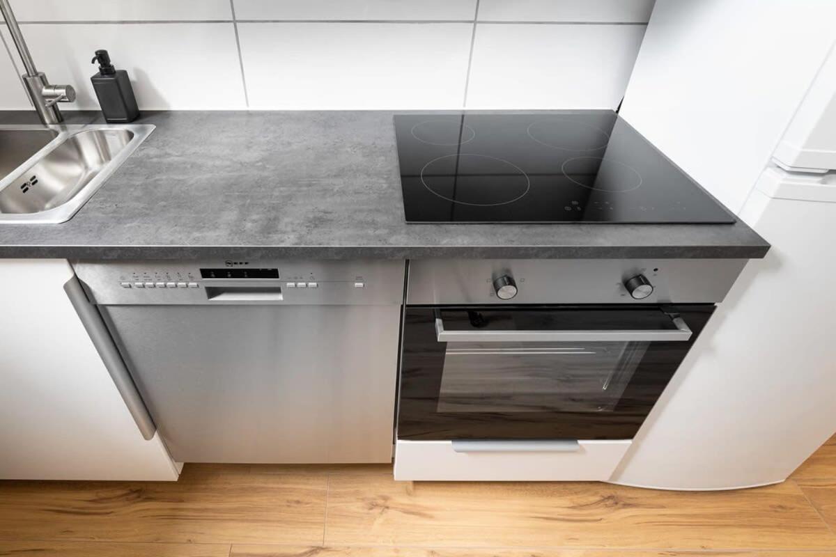 Big Central Apartment Near Rotkreuzplatz With 3 Bedroom For 12 Pax München Ngoại thất bức ảnh