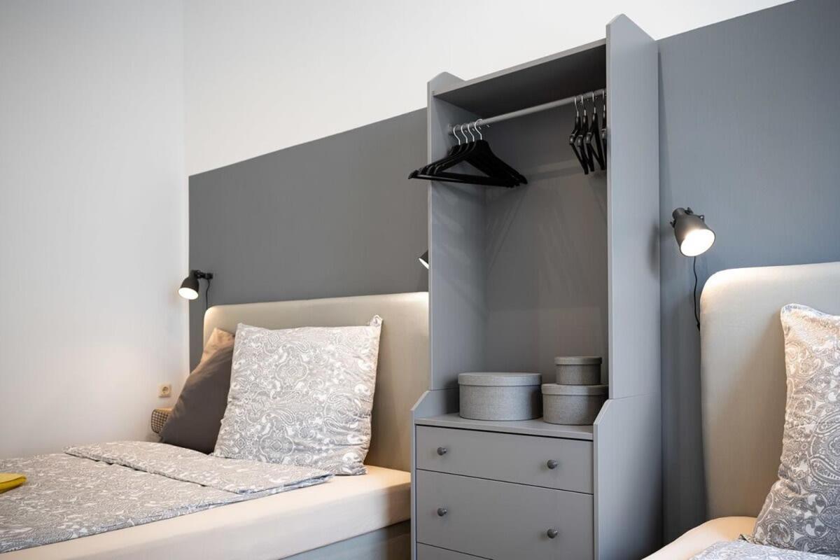 Big Central Apartment Near Rotkreuzplatz With 3 Bedroom For 12 Pax München Ngoại thất bức ảnh